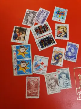 lot unique timbres croix rouge