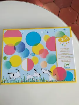 donne jeux de gommettes