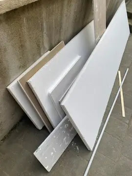 Chutes de plaques BA13 et BA13 polystyrène isolant