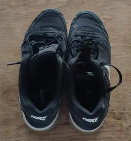 PAIRE DE BASKETS HOMME