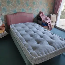 matelas et sommier lit 1,20 cms à venir chercher à Guiche