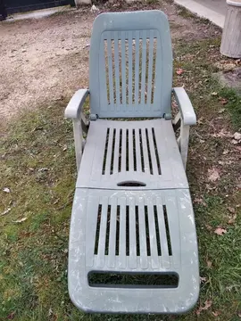 Chaise longue à donner en l'état