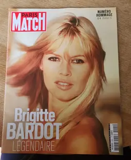 Paris Match Hommage BB 🕊