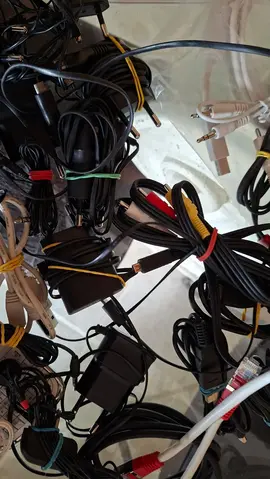 don chargeurs écouteurs...