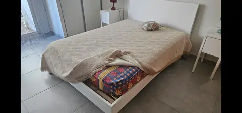 lits. canapé. armoire. table. chaises tbe