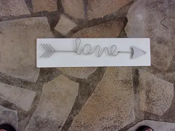 Déco murale inscription LOVE en bois et métal - 47,5 cm X 12 cm X épaisseur 1 cm