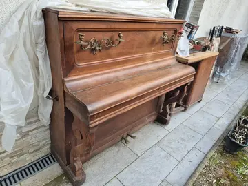 piano ancien a DONNER