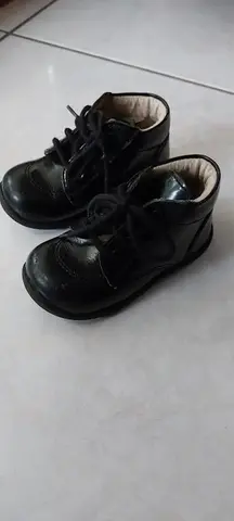 Chaussures vernies taille 22