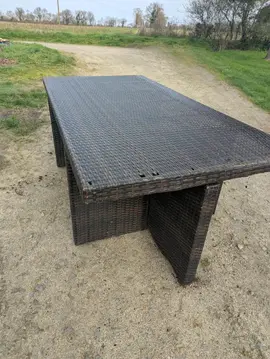 grande table de jardin