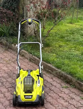 Tondeuse à gazon électrique sans fil