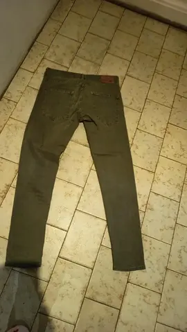 pantalon taille 40 couleur kaki