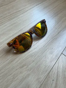 Lunettes de soleil