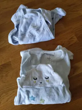 2 pyjamas Bébé 1 mois