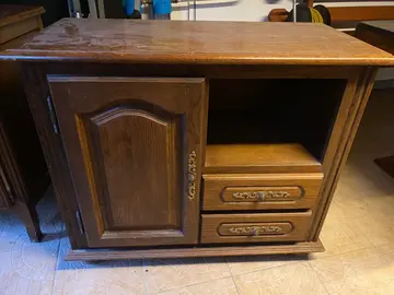 Petit meuble en bois