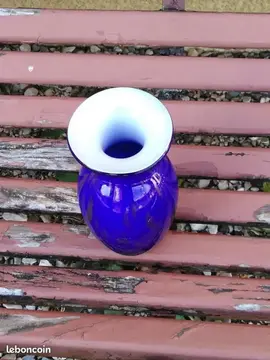 vase