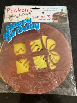 LOT NEUF DE 3 pochoirs + 1 déco Happy BIRTHDAY