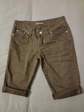 Bermuda noir coton Marque Attentif T. 36