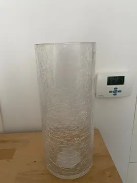 Grand vase en verre style "brisé" 30 cm avec petit éclat sur le coté