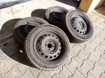 4 pneus 4 saisons 185X60 R15