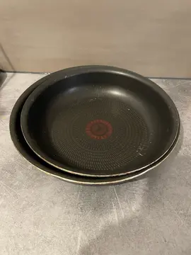 2 poêles tefal