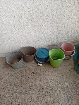 Lot pots 2
