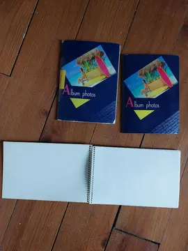 3 petits albums photos