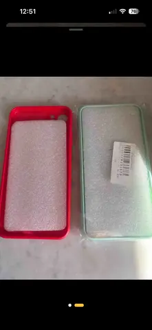 2 coques IPhone