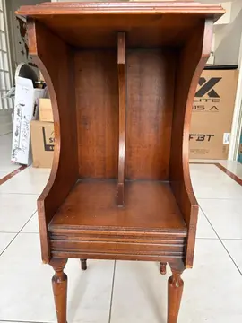 Meuble d'appoint porte revues