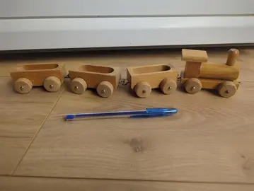 Petit train en bois