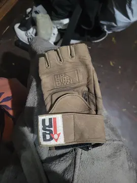 Gant main gauche pour golfeur je pense