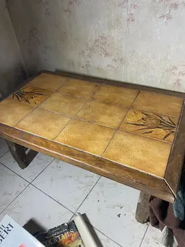 table salon carrelée