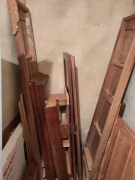 Armoire en bois ancienne