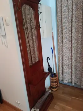 PORTE MANTEAU AVEC MIROIR H160 L80 P32 (en bas)