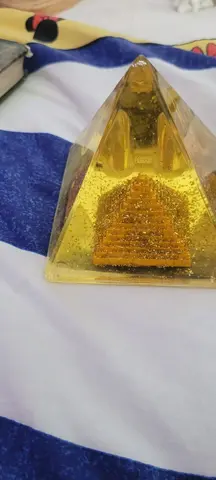 pyramide paillette