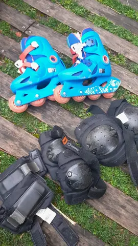 Rollers enfants taille 28-30