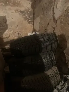 4 Pneus hiver pour Citroën C3 avec jantes