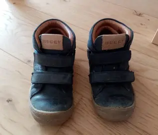 Chaussures Buggy taille 28