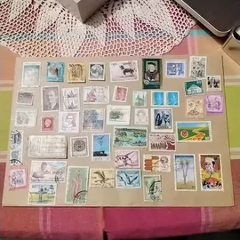 donne timbres collection étrangers 1lot par envoie