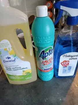 produits d'entretien pleins