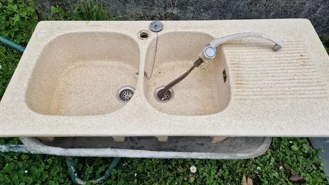 évier en grès