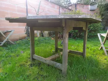 table en teck à restaurer