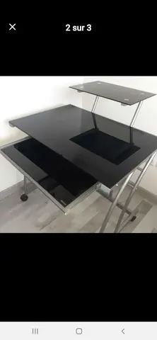 bureau en verre noir