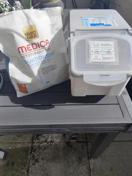 croquettes chat régime et boîte