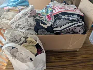 Lot de vêtements fille 4, 5 et 6 ans