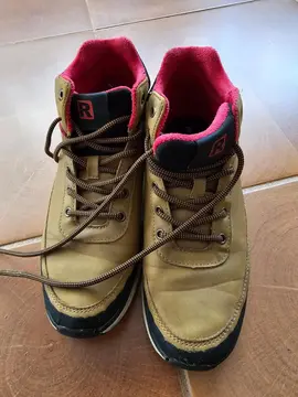 chaussures montantes t39