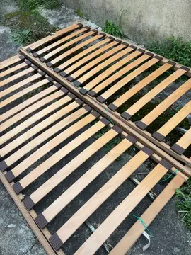 sommer à lattes 160x200 en 2 parties