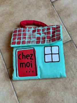 Petit livre en tissu