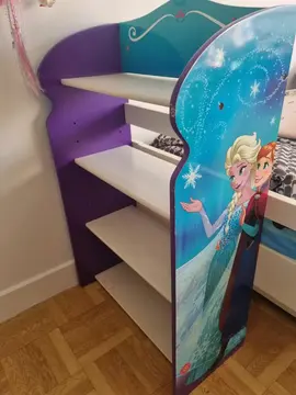 bibliothèque enfant fille