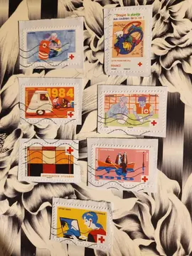 Timbres Croix Rouge