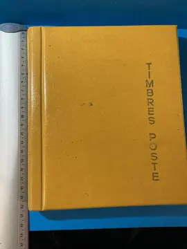 2 ALBUMS TIMBRES de 24 pages (2x12 chacun)